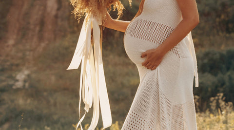 How to shop and style Boho maternity dresses to bring out your inner spirit.